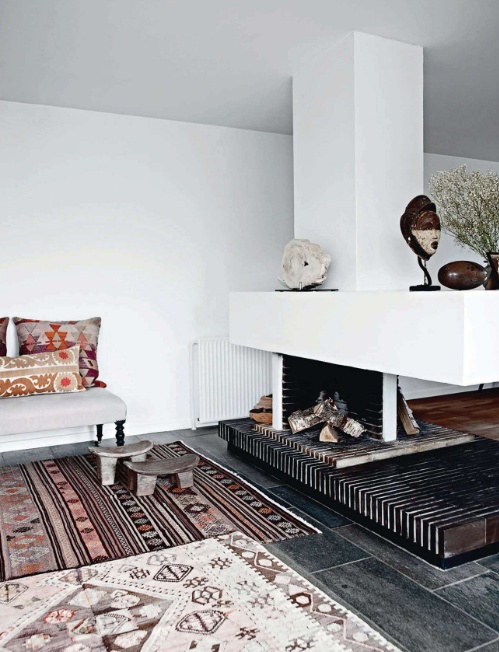 Nomadic room with fireplace